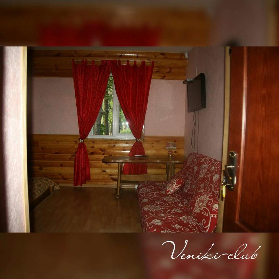 Hotel Veniki-Club à Vorzelʼ Extérieur photo
